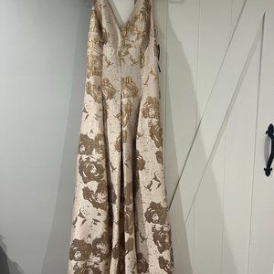 NWT - Aidan Mattox Gold Floral Gown - Mother of Bride / Mother of Groom Size 10